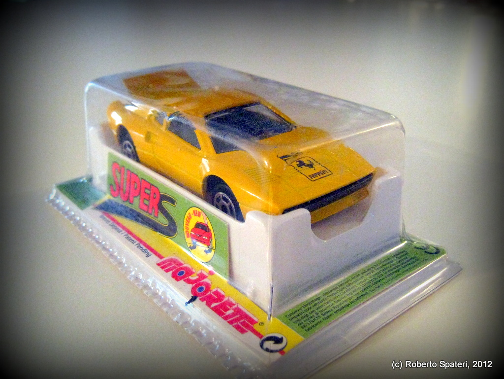 Majorette Ferrari GTO (n.211)